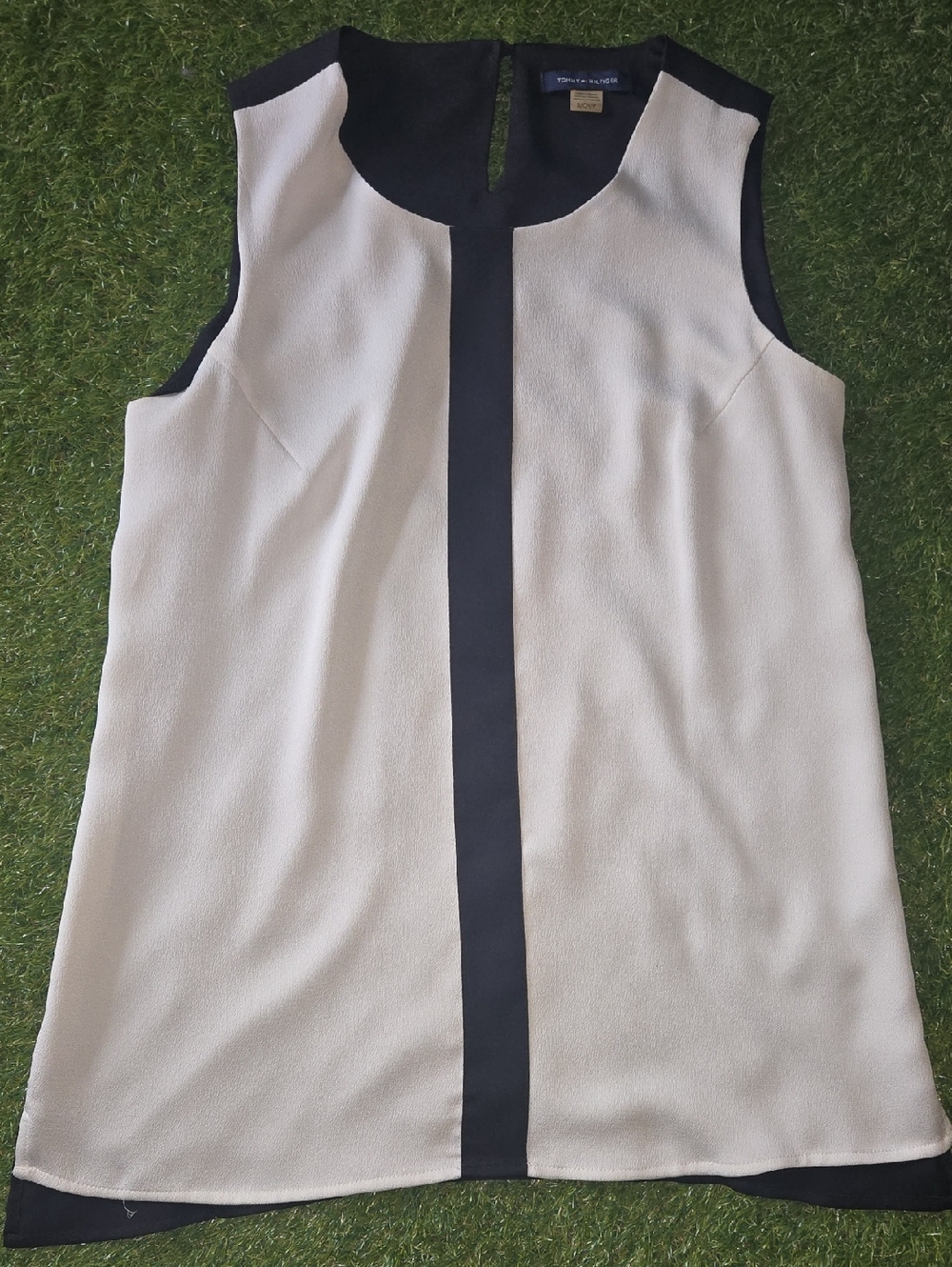 Tommy Hilfiger Black and White Colorblock Sleeveless Shift Top